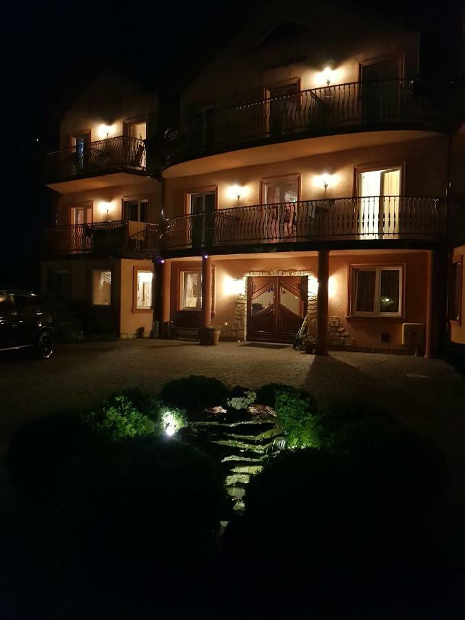 ウストロニエ・モルスキエ Posejdon Bed & Breakfast エクステリア 写真